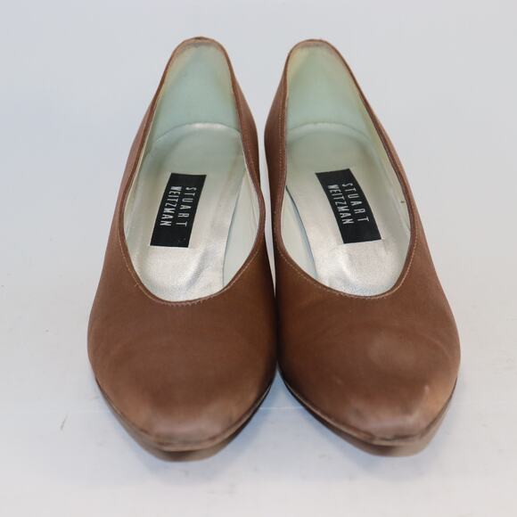 Vintage Stuart Weitzman Brown Satin Pumps – Size 9.5AA, Kitten Heel - Picture 3 of 6